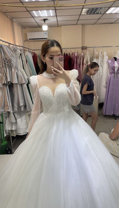 Свадебное платье