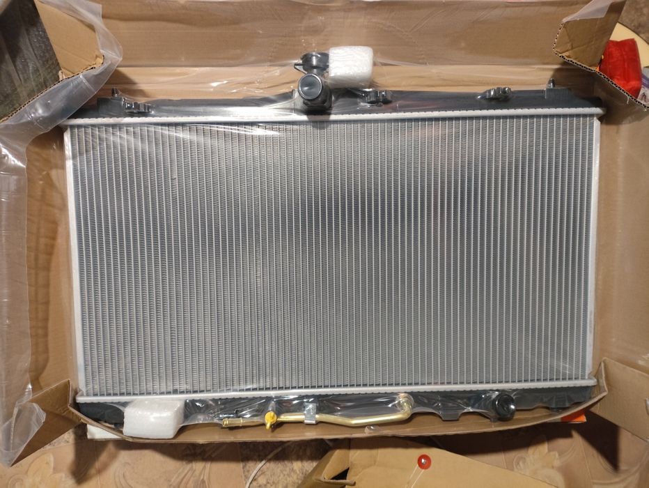 Радиатор охлаждения камри 50