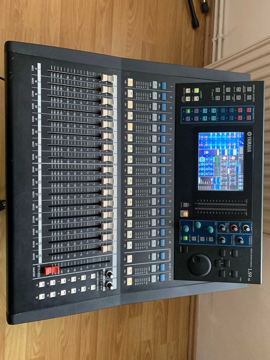mixer yamaha ls9 cu interfata digitala MY4-AD