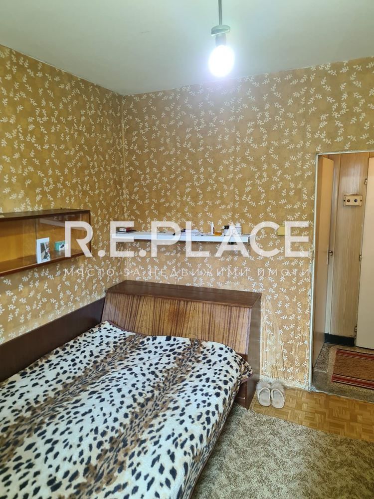 Продава се Тристаен апартамент в Варна, Младост 2 - 76 кв.м за 1674 €/кв.м - Снимка #2