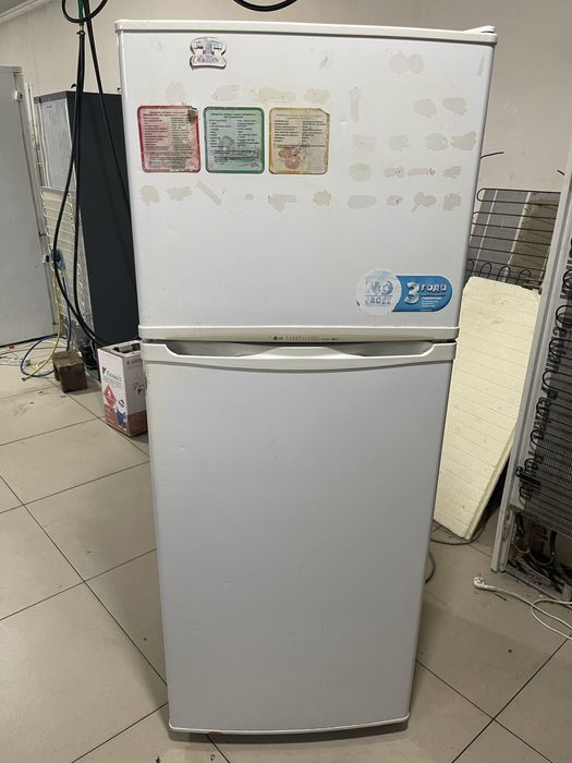 Продается холодильник Lg