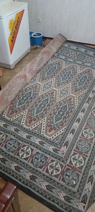 Продам два ковра