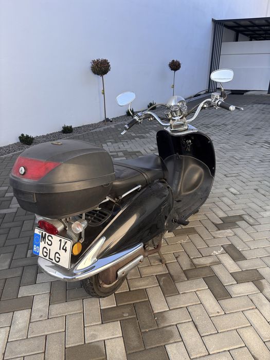 Scuter 125 cmc in stare perfecta de functionare