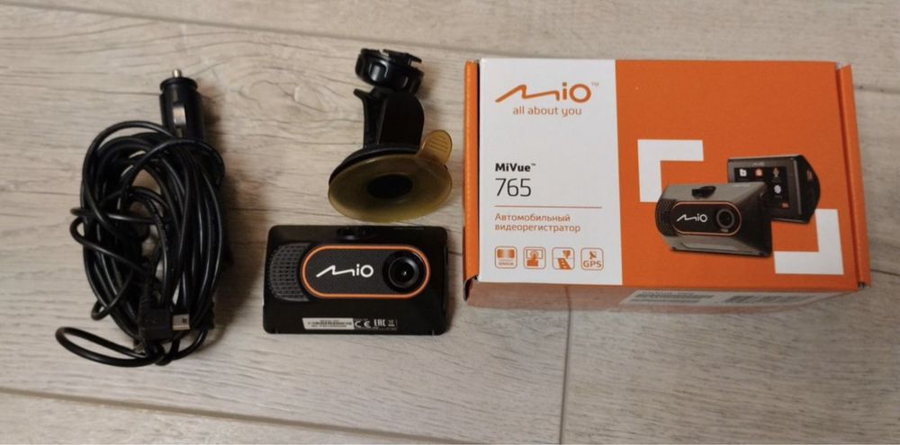 Видеорегистратор Mio mivue 765
