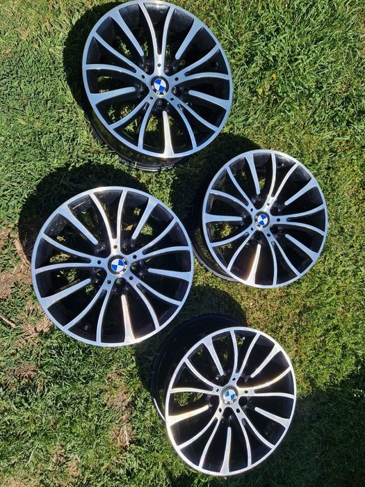 Vand jante BMW pe 18 pt F10,F30,E90 originale bicolore