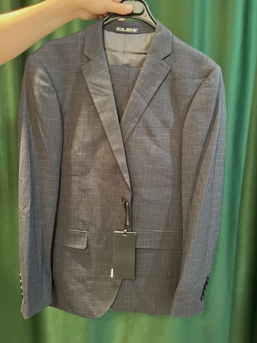 Продам новый мужской костюм турция