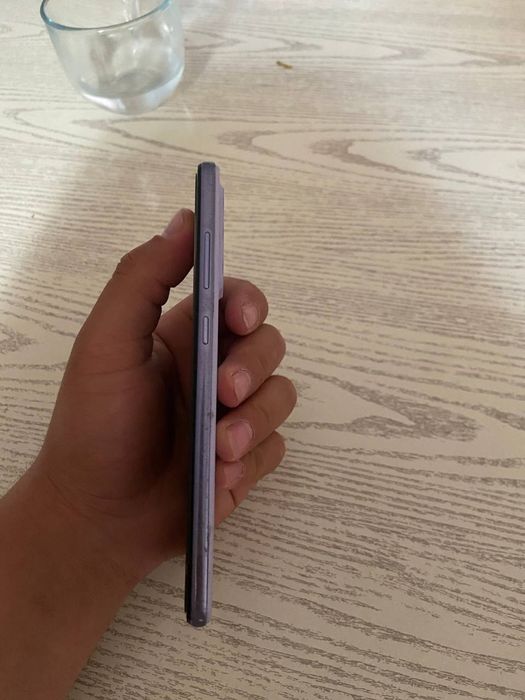 SAMSUNG A72     6/128gb