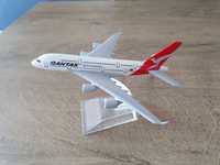 Macheta metalica de avion Qantas | Decoratie | Perfect pt cadou