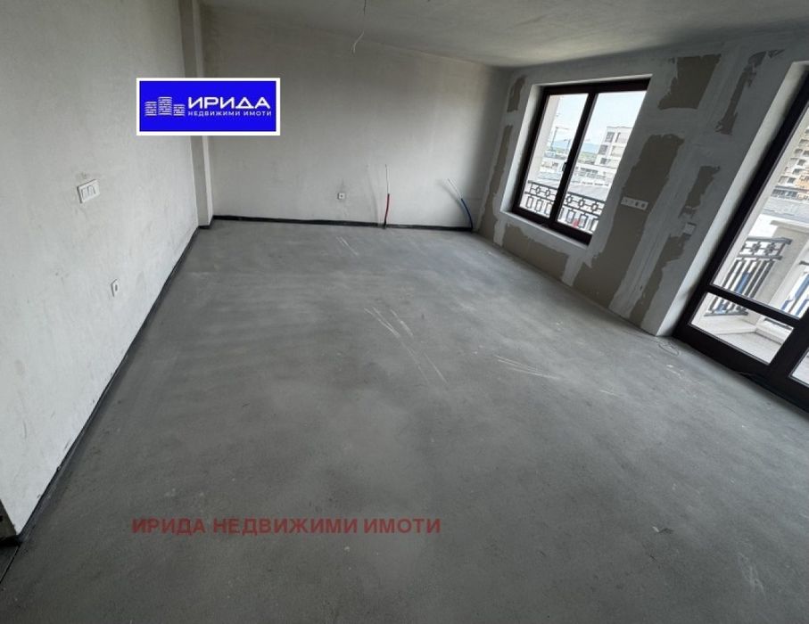 Просторен четиристаен апартамент в Кръстова вада с АКТ 16 в