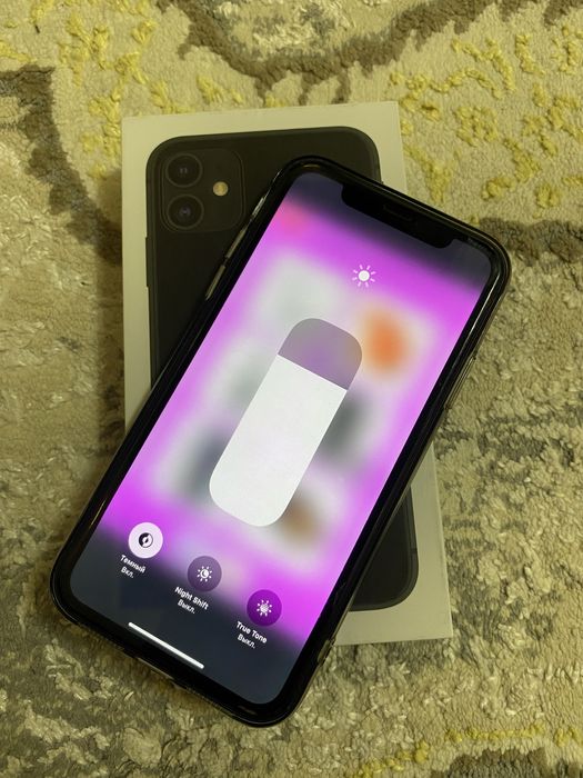iPhone 11.