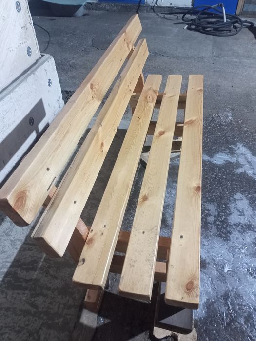 Продам скамейку лавочку из дерева