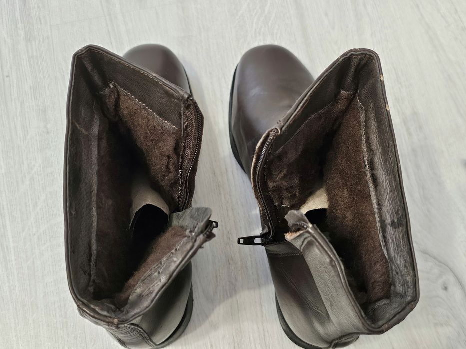 Ghete din piele imblanite