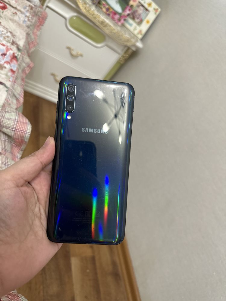 Продаётся Samsung A 50