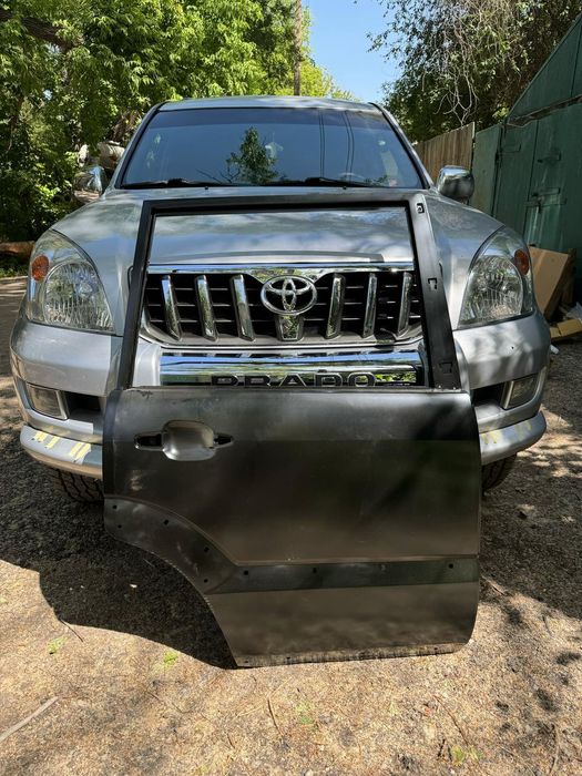 Дверь задняя Toyota Prado 120 gx470