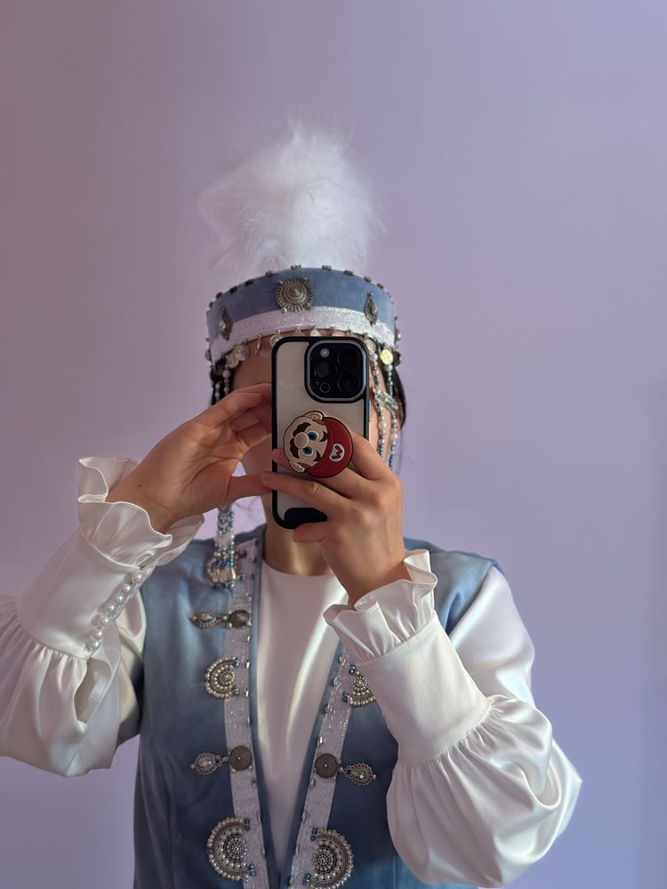 Продам национальный казахский костюм.