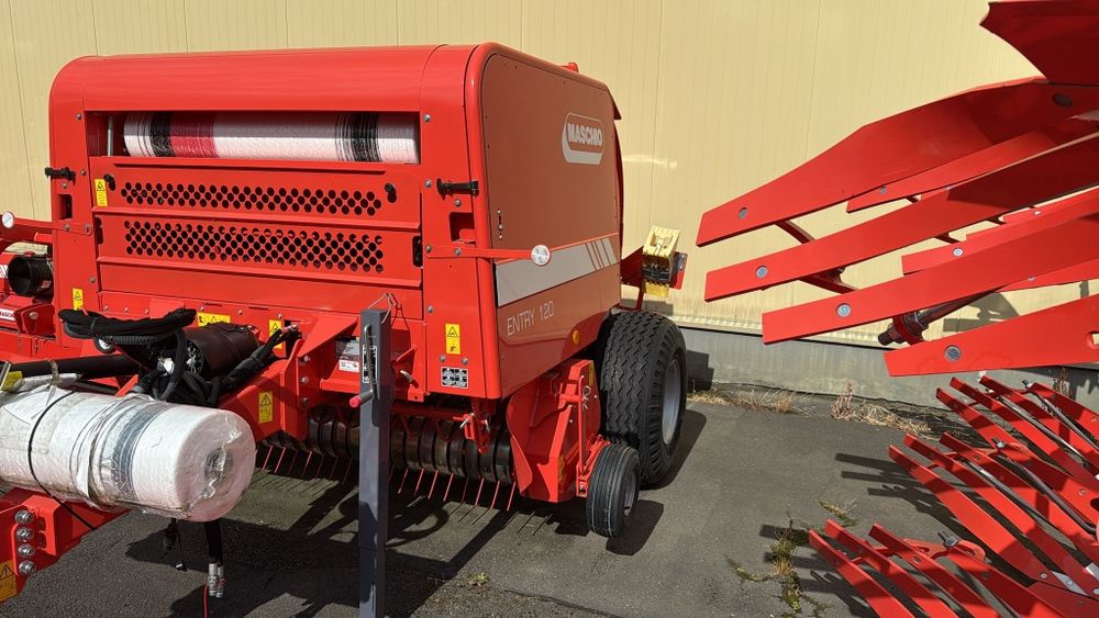 Vând Balotiera Maschio Entry 120 noua