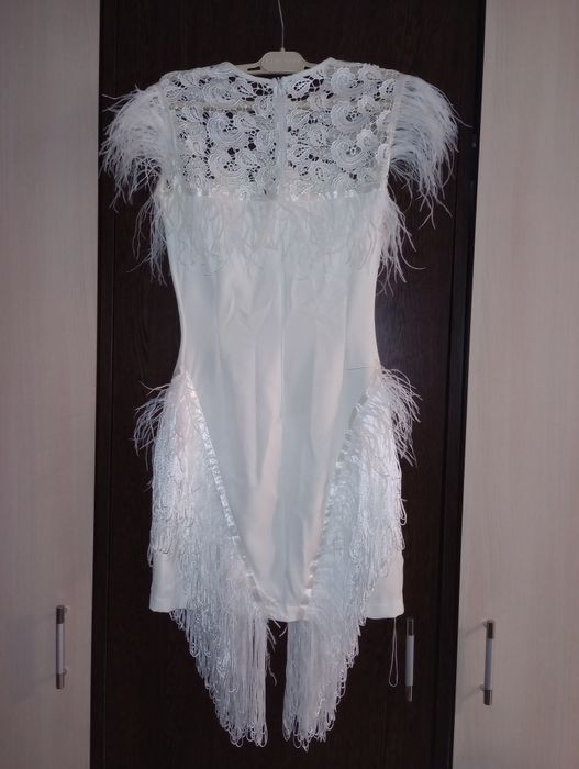 Rochie Eleganta De Ocazie, Scurta Cu Fulgi Si Franjuri, Alba