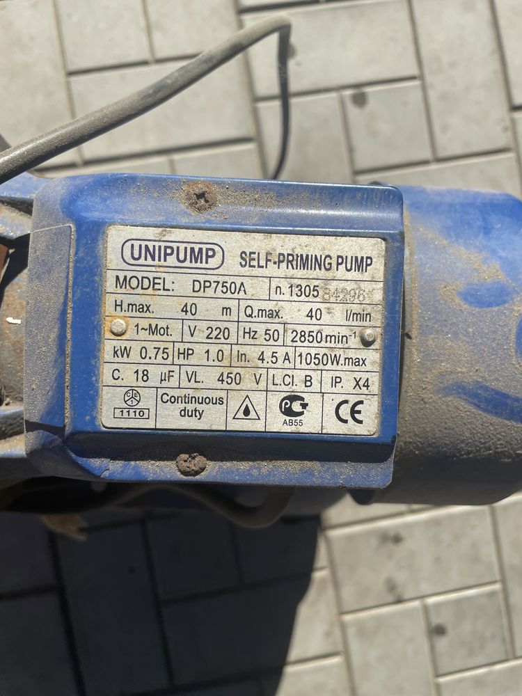 Продам насосную станцию UNIPUMP DP750A