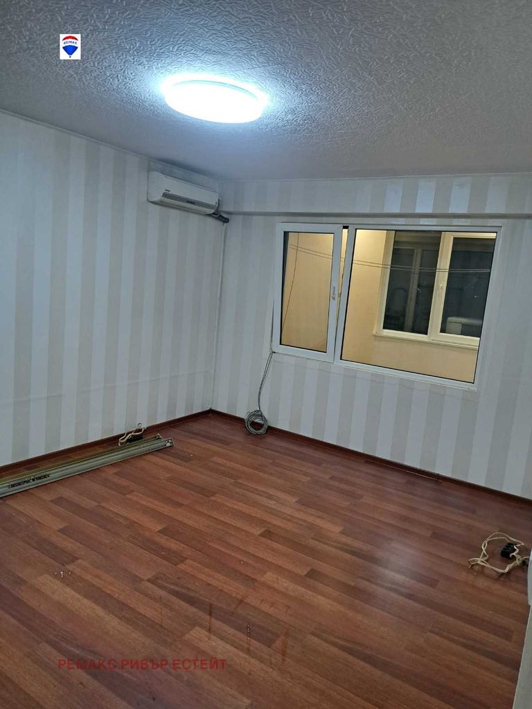 Продава се Двустаен апартамент в Русе, Здравец Север 1 - 65 кв.м за 1153 €/кв.м - Снимка #6