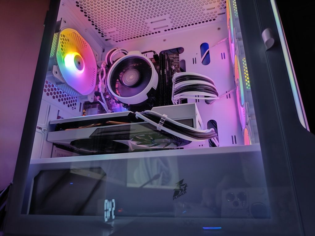 Геймърски компютър Ryzen 5 5600 + RTX 3060 12GB