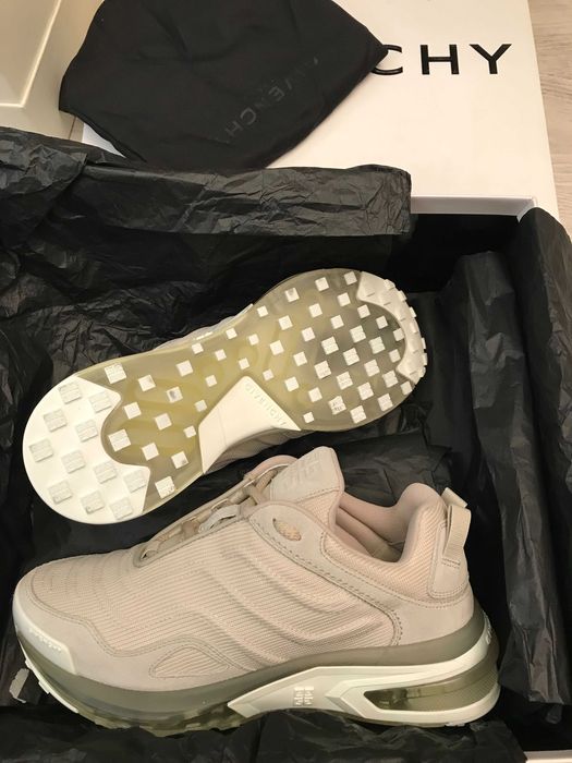 Givenchy sneakers 39, autentici, full box, retail 820 euro