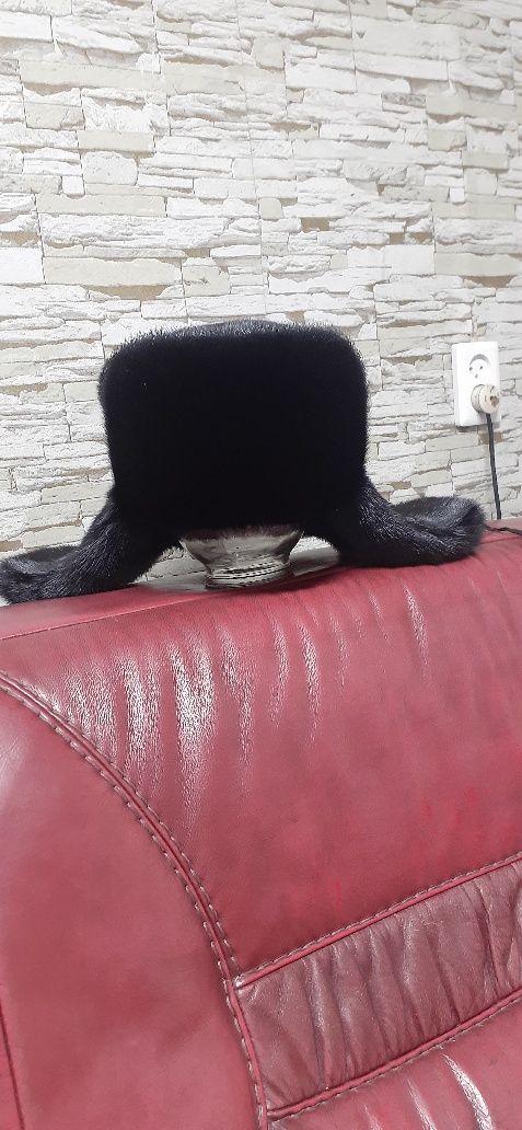 Продам шапку ушанку в отличном состоянии