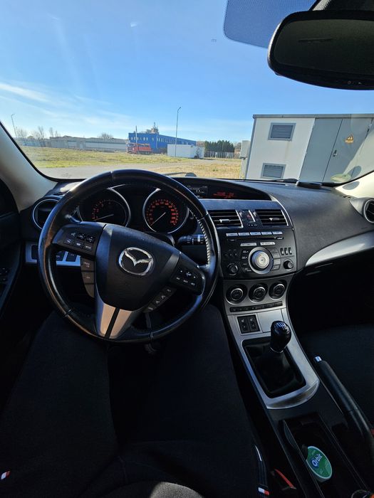 Vând Mazda 3 2.0 MZR DISI 152 CP