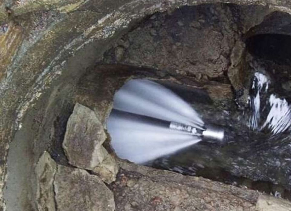 Прочистка канализации, сантехник