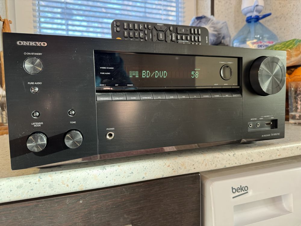 Onkyo TX-NR676e Dolby Atmos