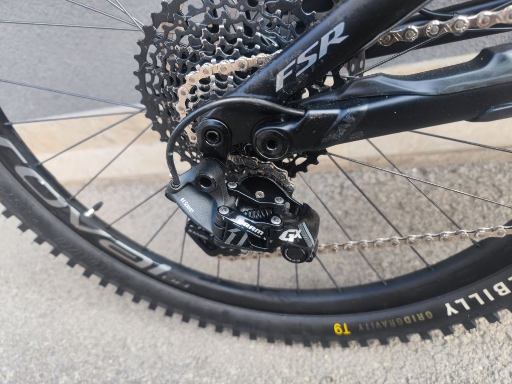 Електрически Велосипед 27.5 Specialized Rock Shox Boxxer 700Wh 2023г