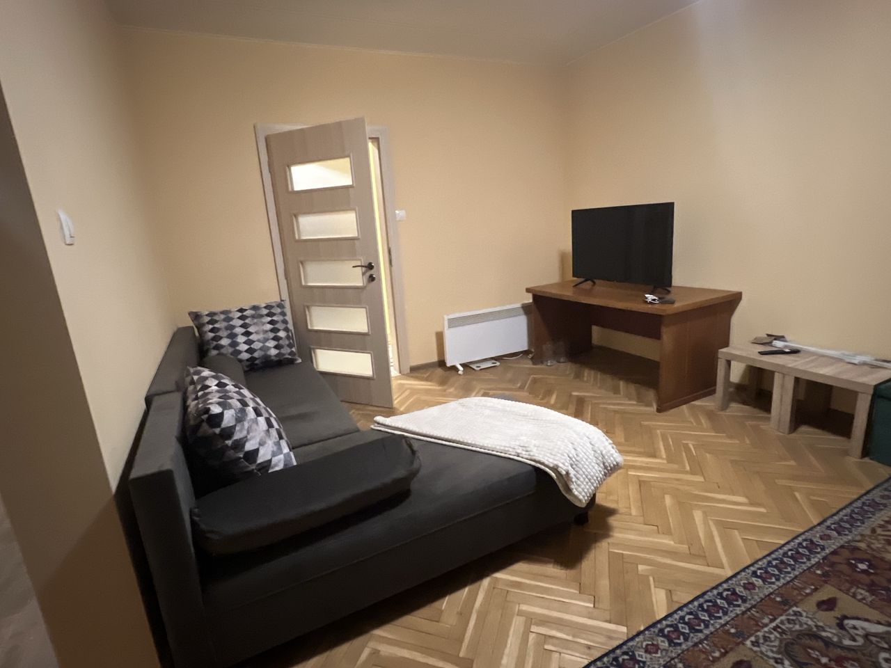 Продава се Тристаен апартамент в София, Лозенец - 170 кв.м за 8 €/кв.м - Снимка #2