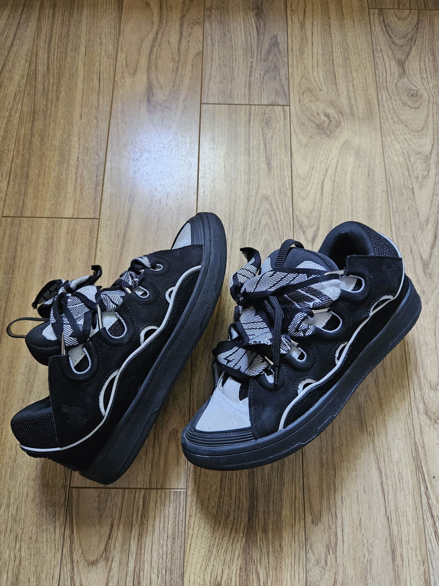 Lanvin curb reflective