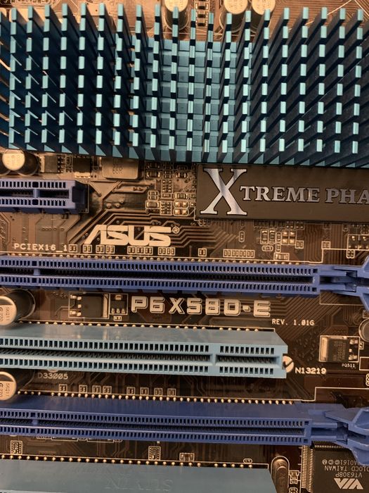Дъно asus px580-e + Рам 2x8gb + Процесор Intel Xeon 5650