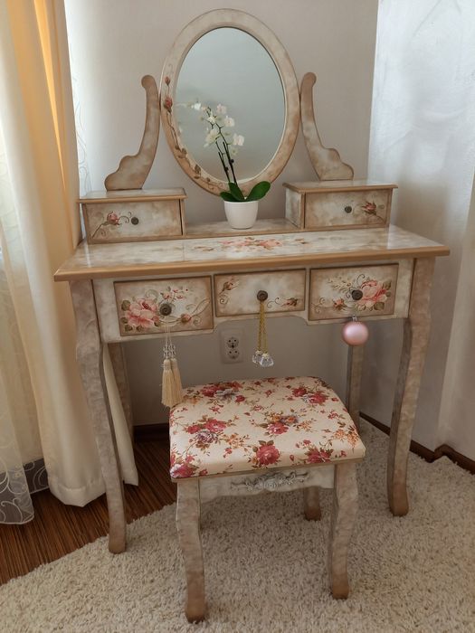 Mobila camera copii/fete pictat manual, lemn vintage, elegant, printes