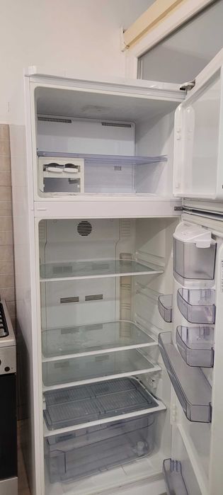 Frigider Beco No Frost.