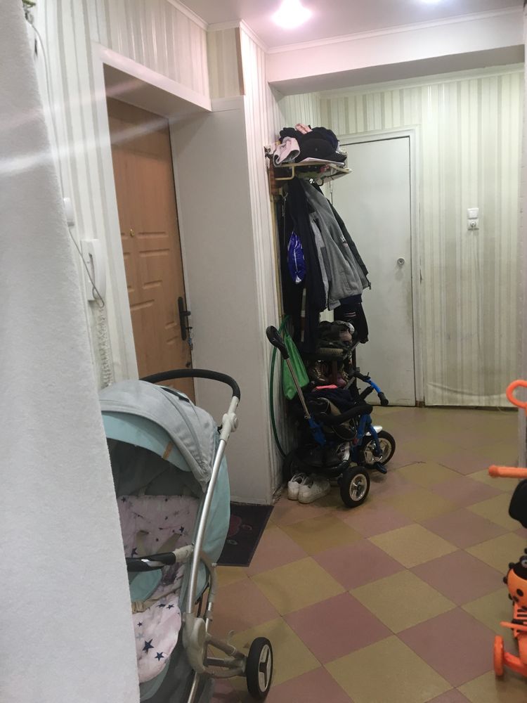 Продам 2х Комн квартиру в центре!