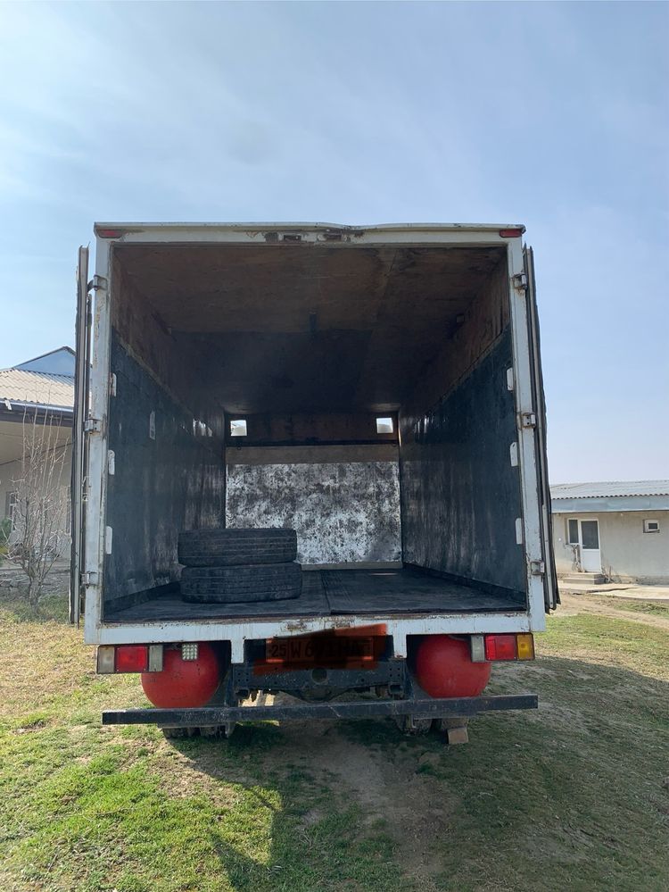 Isuzu 2008 ideal