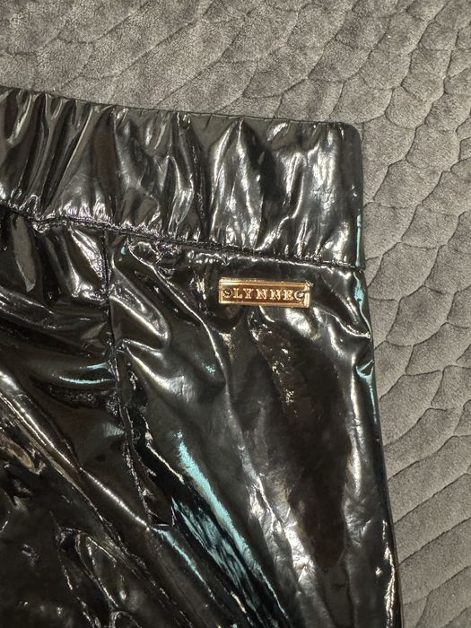 Черен панталон - лак - lynne