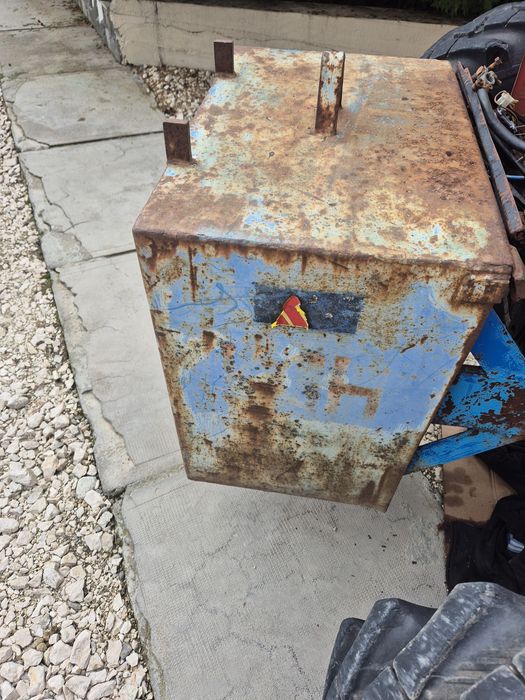 Greutate fata tractor 600-700 kg