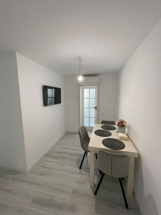 Apartament cu 2 camere complet renovat 2025