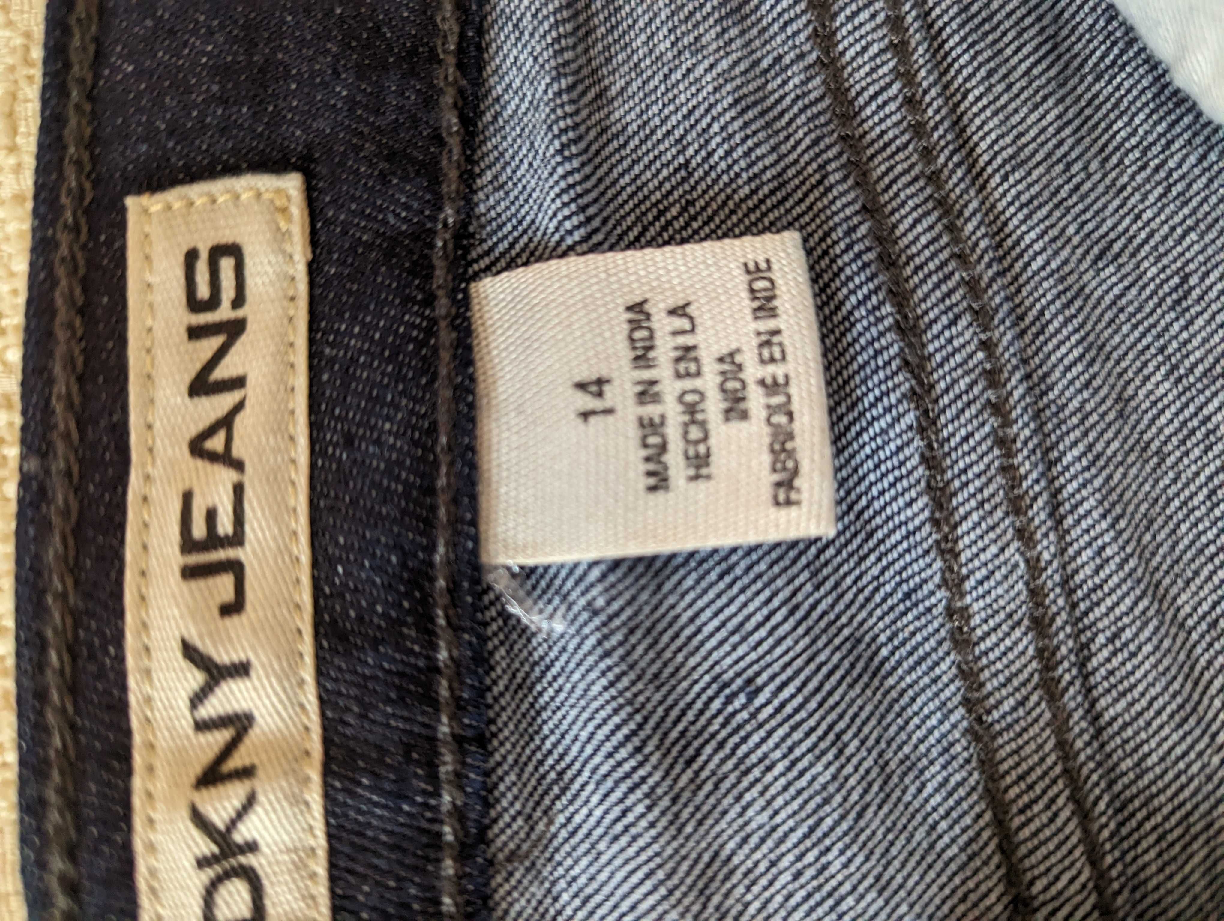 Маркови дънки "DKNY JEANS", номер XL