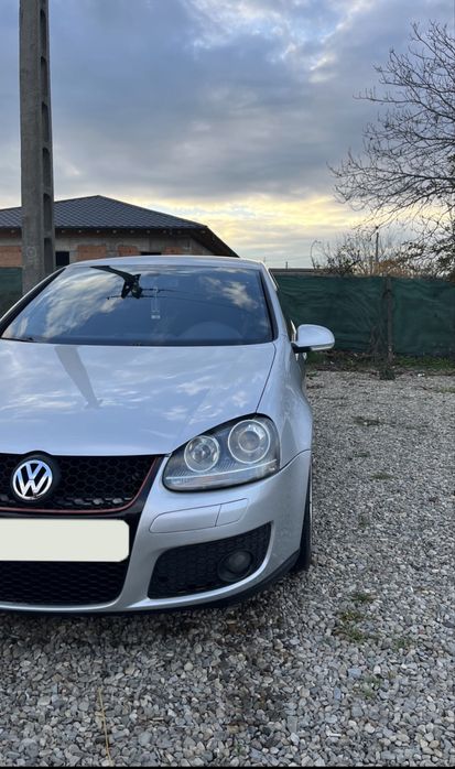 Vand Golf 5 GTI, impecabil