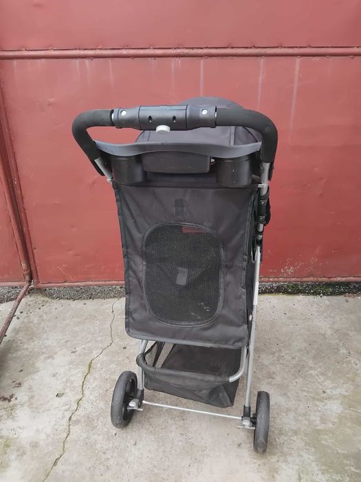 Carucior pentru animale