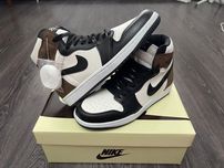 Jordan 1 mocha dark adidasi / sneakers