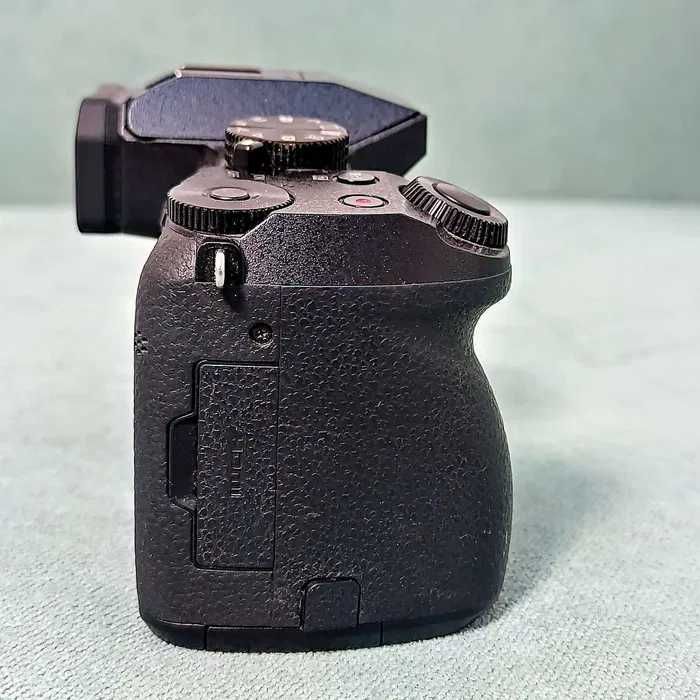 Panasonic Lumix G7 4K cu obiectiv 20 60  ca nou