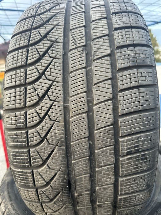 275/40/19-Pirelli
