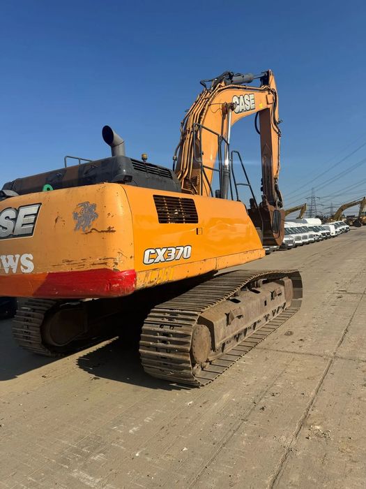 Case CX 370 C Excavator pe șenile