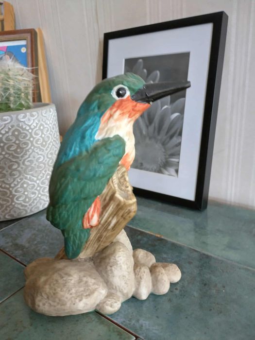 Керамична статуетка на кралско рибарче от Шри Ланка