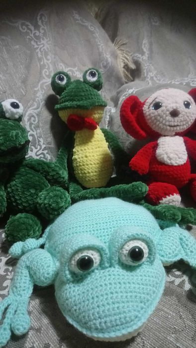 Вязанные игрушки. (ручной работы)из плюшевой пряжи.