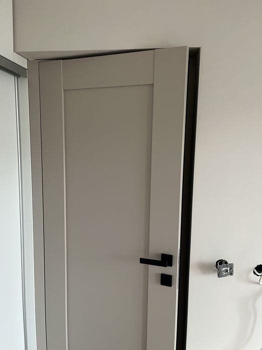 Каси за врати фалцова и без фалцова